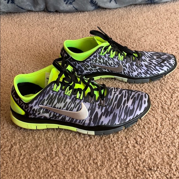 nike cheetah print shoes